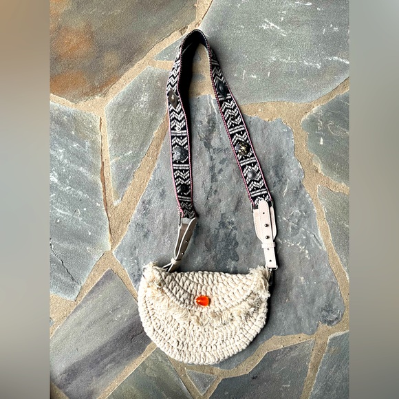 New🌟Macrame Moon Crossbody By FP Collection At Free People - Picture 4 of 6